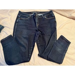 Maurices m-jeans midrise. XL Regular
